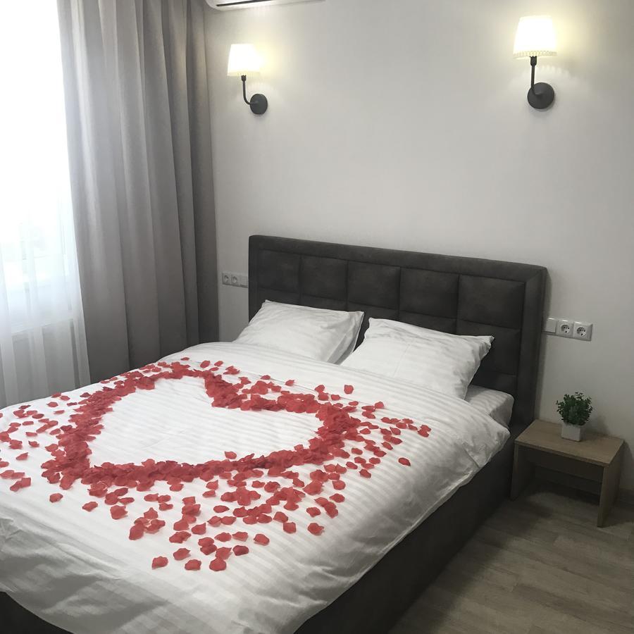 Святобор Lux Apartments เคียฟ ภายนอก รูปภาพ