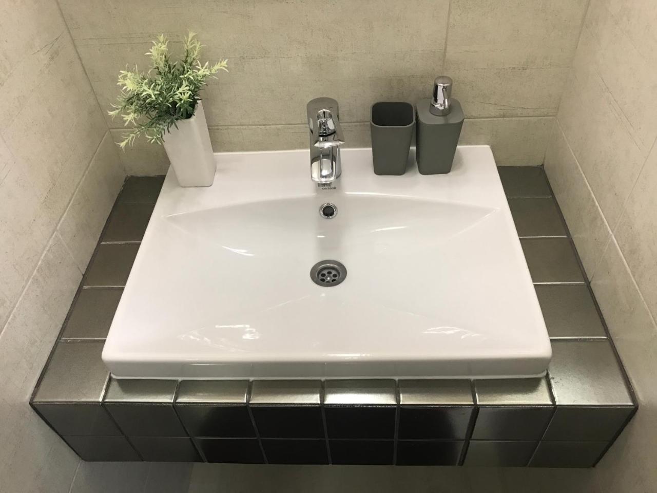 Святобор Lux Apartments เคียฟ ภายนอก รูปภาพ