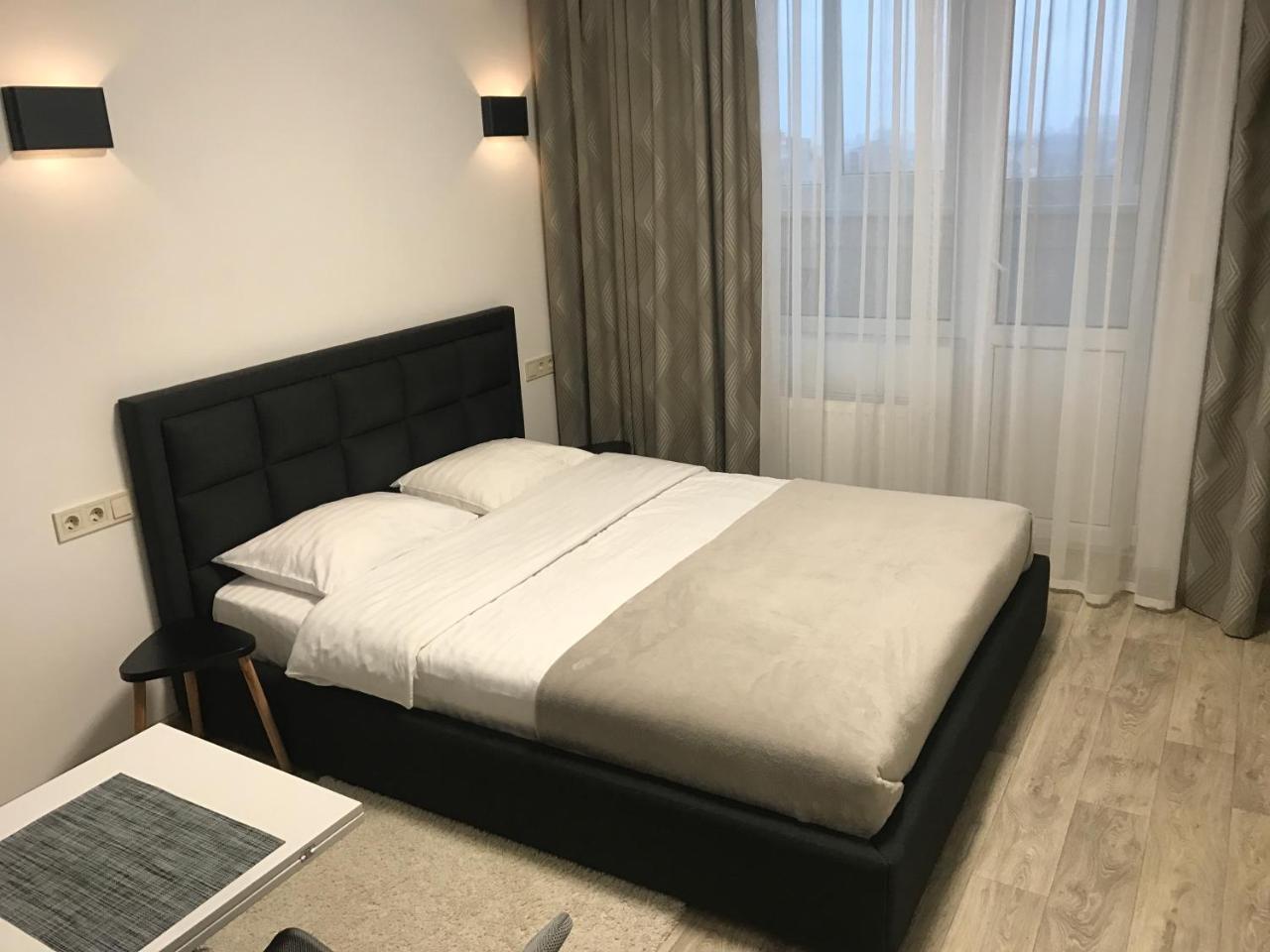 Святобор Lux Apartments เคียฟ ภายนอก รูปภาพ